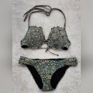 Victoria's Secret Bikini Top Size/ 34D Bottom Size/ Medium